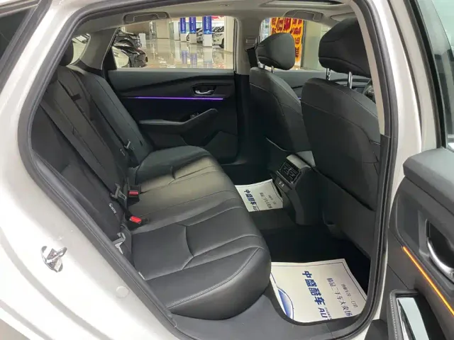 Honda Accord — Фото автомобиля 14