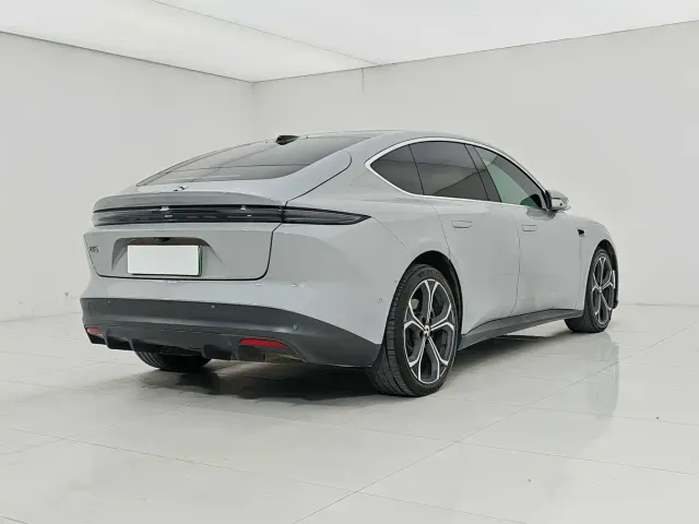 Nio ET5 — Фото автомобиля 5