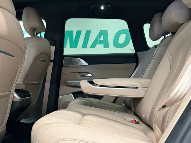 Xpeng G9 — Фото автомобиля 6