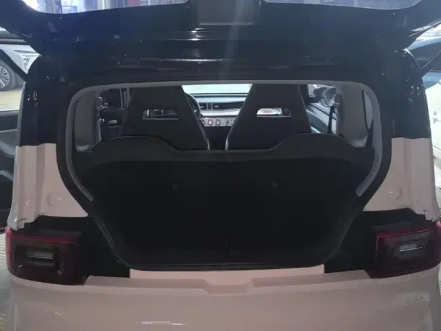 Wuling Hongguang Mini EV — Фото автомобиля 4