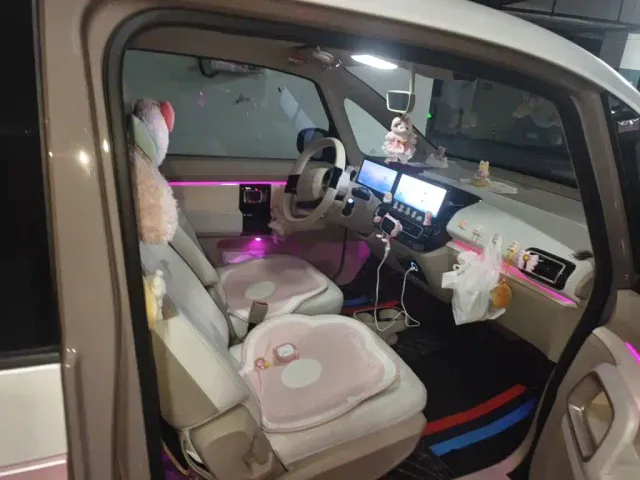 Baojun KiWi EV — Фото автомобиля 19