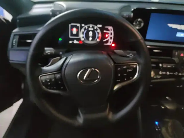 Lexus ES — Фото автомобиля 15