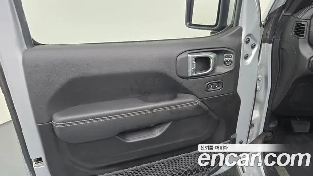 Jeep Wrangler Wrangler (JL) — Фото автомобиля 18