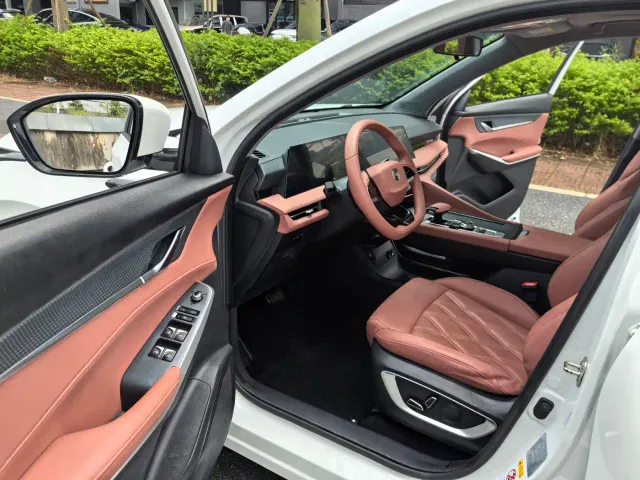 Changan CS75 Plus — Фото автомобиля 24