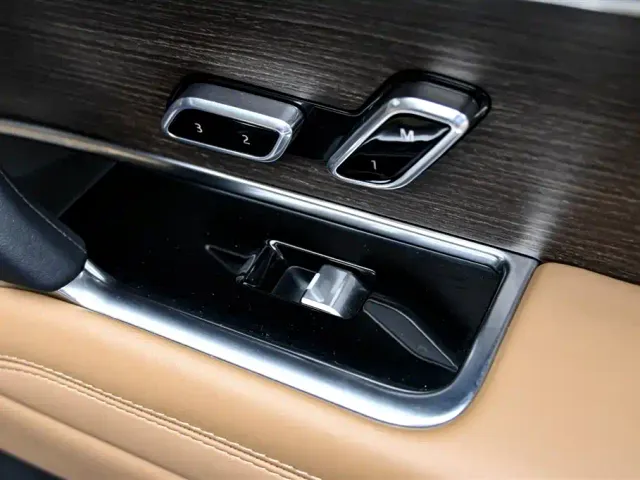 Land Rover Range Rover — Фото автомобиля 28
