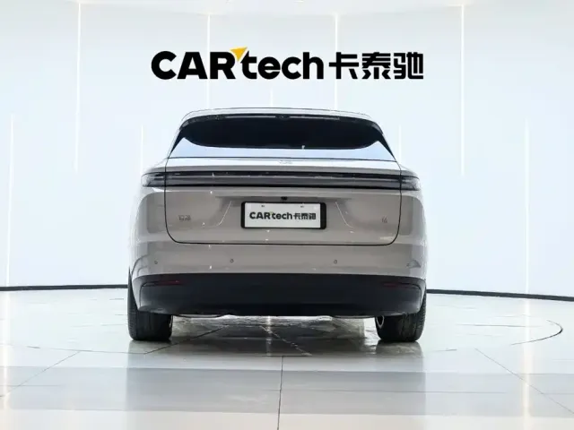 Li Auto Li Auto i6 2025 4WD Base Model — Фото автомобиля 10