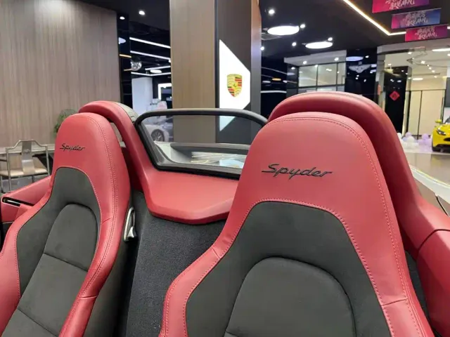 Porsche 718 — Фото автомобиля 12