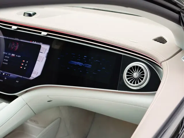 Mercedes-Benz EQS AMG — Фото автомобиля 20