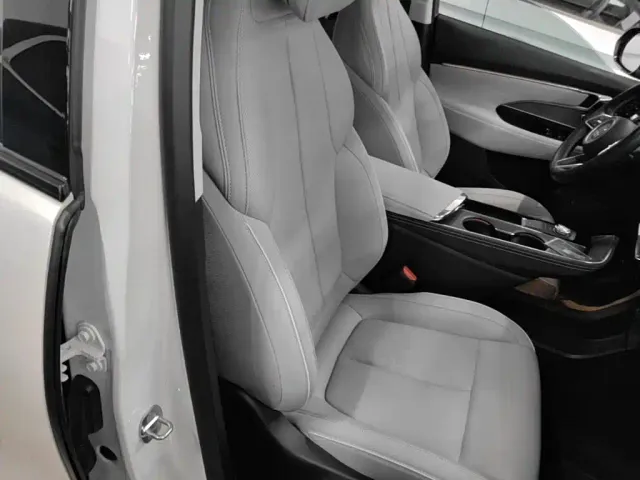 Buick E5 — Фото автомобиля 24