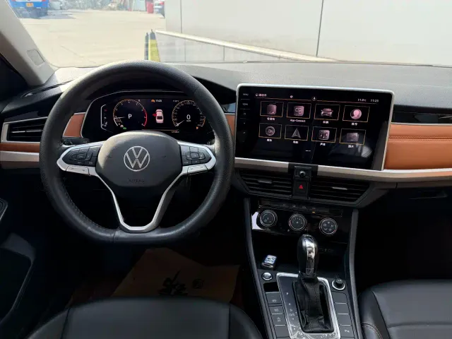 Volkswagen Bora — Фото автомобиля 8