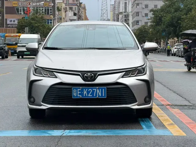 Toyota Corolla — Фото автомобиля 2