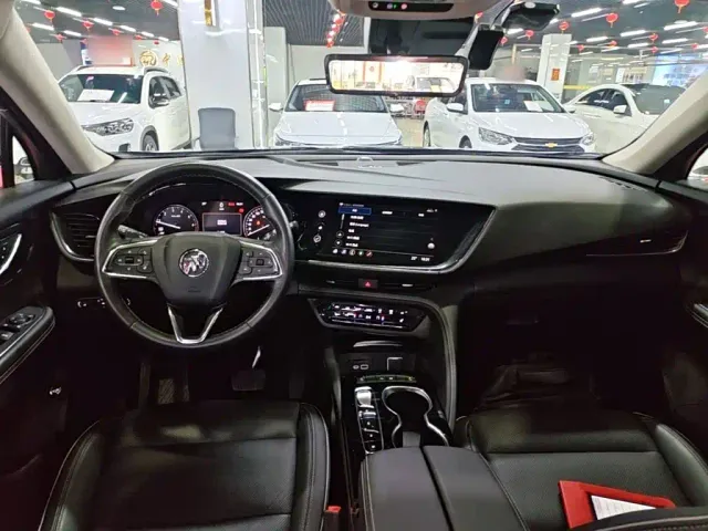 Buick Envision Plus — Фото автомобиля 9