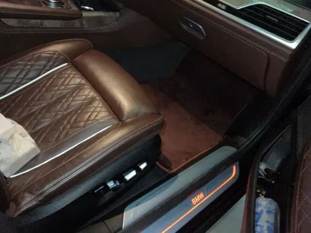 BMW 7 Series — Фото автомобиля 8