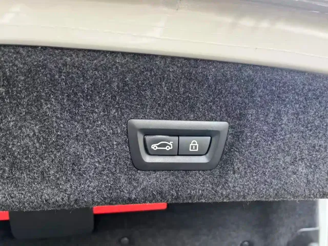 BMW 3 Series — Фото автомобиля 8