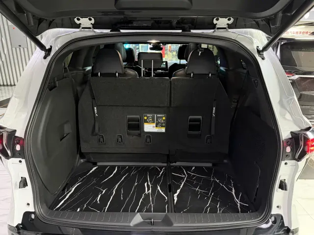 Toyota Granvia — Фото автомобиля 19