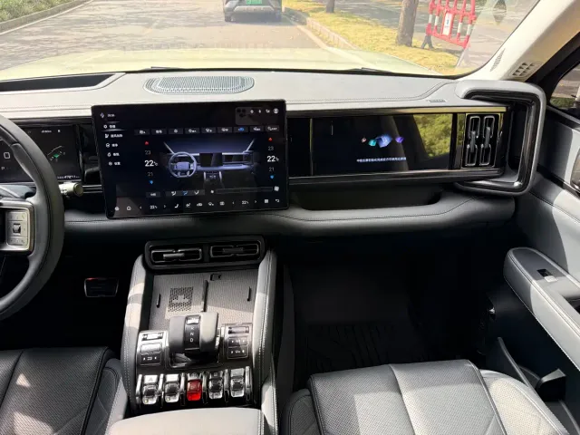 BYD FangChengBao Leopard 5 — Фото автомобиля 26