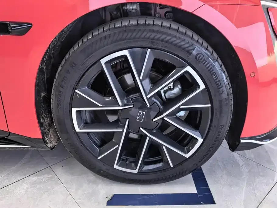 Avatr Avatr 06 2025 Model Pro Extended Range Edition — Фото автомобиля 6