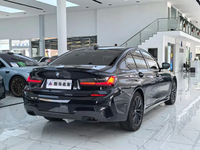 BMW 3 Series — Фото автомобиля 15