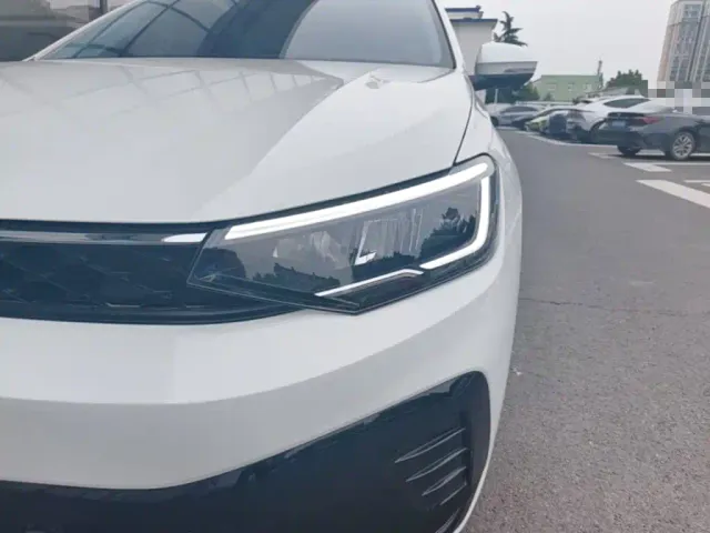 Volkswagen Lavida 2025 New Edge 1.5L Outstanding New Ease — Фото автомобиля 23