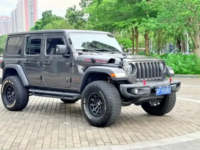 Jeep Wrangler — Фото автомобиля 3