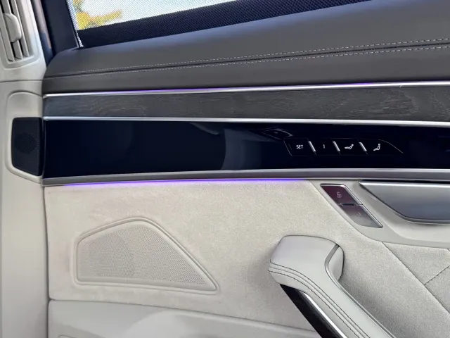 Audi A8 — Фото автомобиля 15