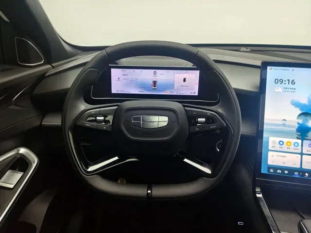 Geely Boyue — Фото автомобиля 9