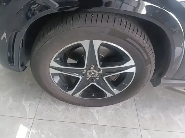 Mercedes-Benz GLE-Class — Фото автомобиля 24