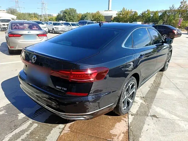 Volkswagen Passat — Фото автомобиля 6