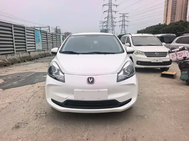 Changan Benben E-Star — Фото автомобиля 2