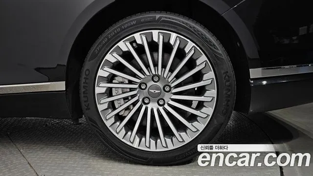 Genesis G80 Electrified G80 (RG3) — Фото автомобиля 21