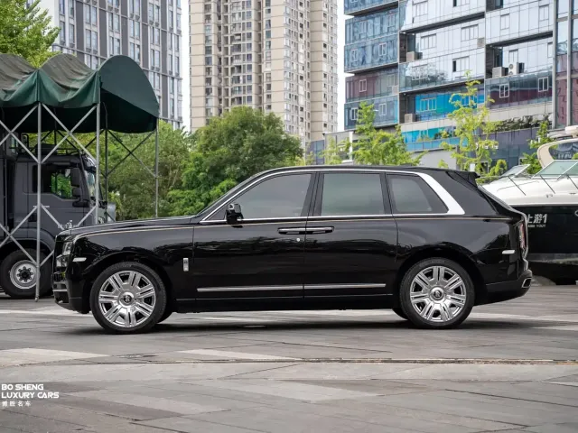 Rolls-Royce Cullinan — Фото автомобиля 4