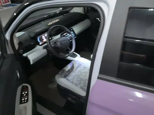 Leapmotor T03 — Фото автомобиля 9