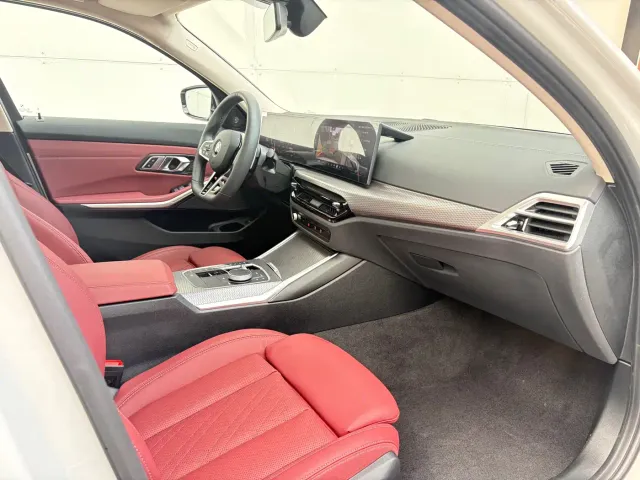 BMW 3 Series — Фото автомобиля 12