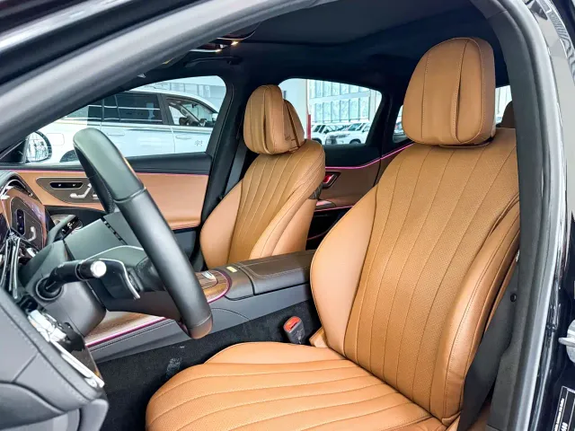 Mercedes-Benz E-Class — Фото автомобиля 10
