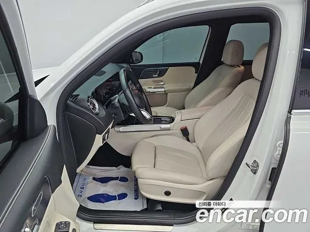 Mercedes-Benz GLB-Class — Фото автомобиля 11