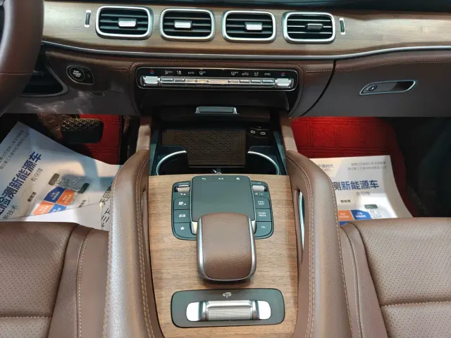 Mercedes-Benz GLE-Class — Фото автомобиля 12