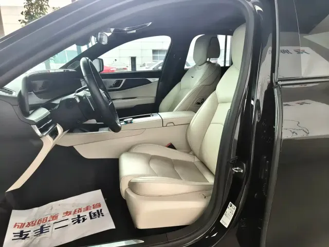 Cadillac CT6 — Фото автомобиля 6