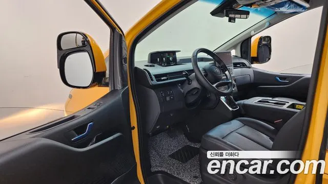 Hyundai Staria — Фото автомобиля 10