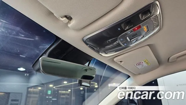 Genesis GV70 — Фото автомобиля 26