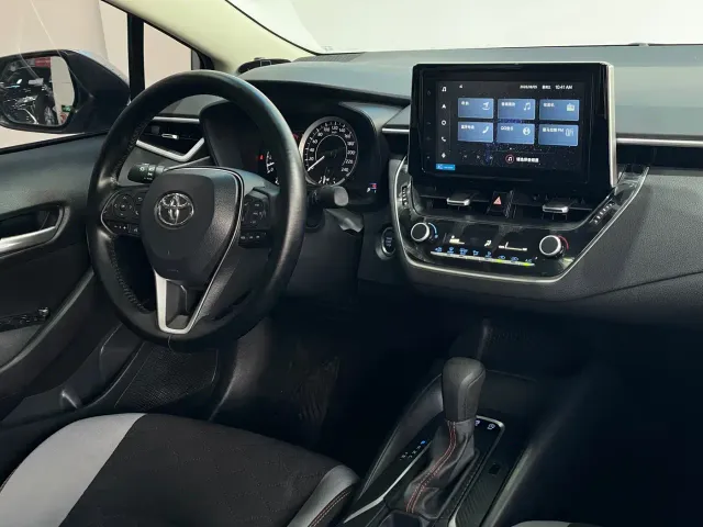 Toyota Corolla — Фото автомобиля 7
