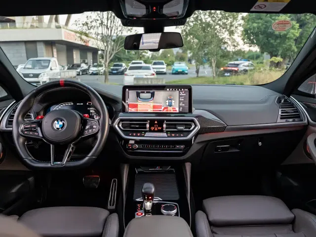 BMW X4 M — Фото автомобиля 4