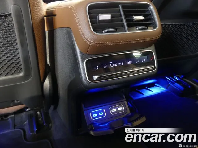 Mercedes-Benz GLS-Class — Фото автомобиля 18