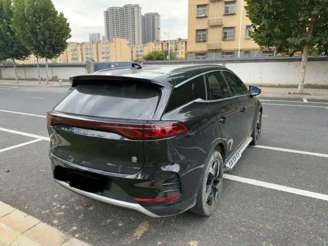 BYD Tang — Фото автомобиля 8