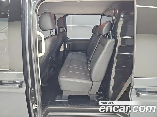 Hyundai Staria — Фото автомобиля 12