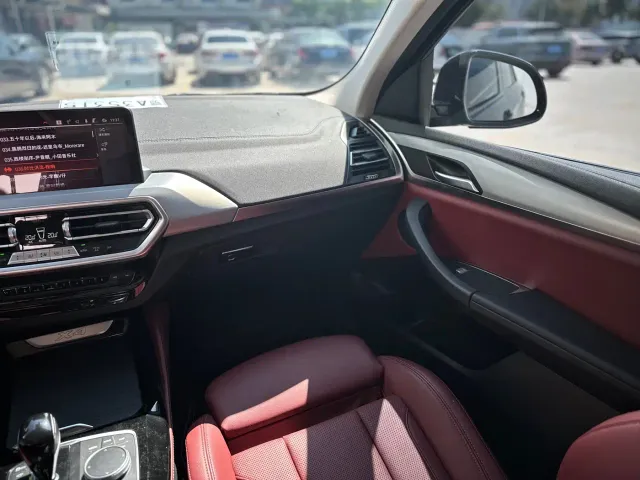BMW X4 — Фото автомобиля 14