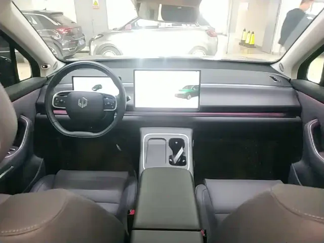 Leapmotor C10 — Фото автомобиля 9