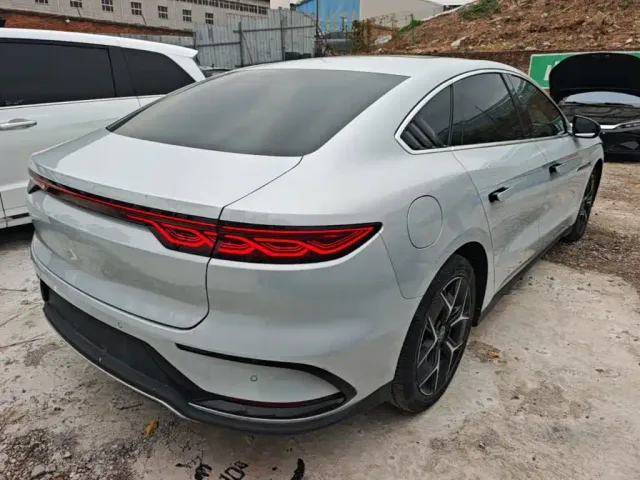 BYD Han — Фото автомобиля 6