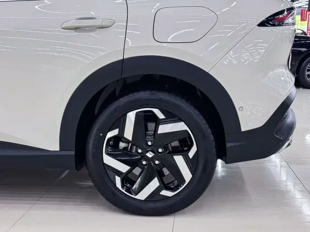 Baojun Yunhai — Фото автомобиля 7