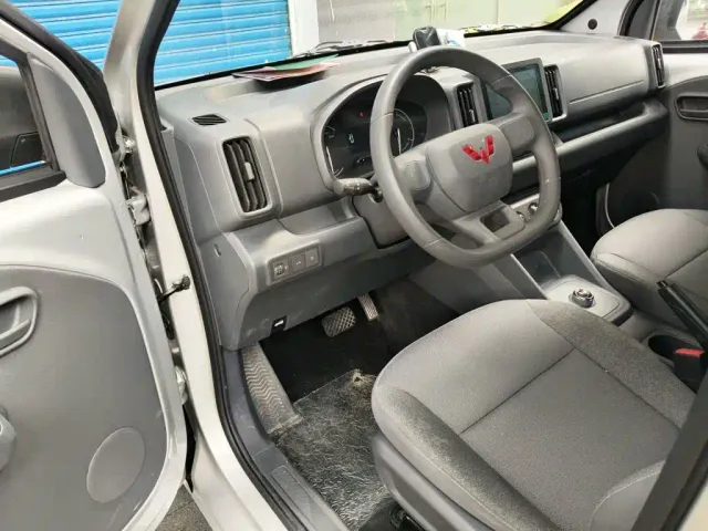 Wuling Rongguang EV — Фото автомобиля 17