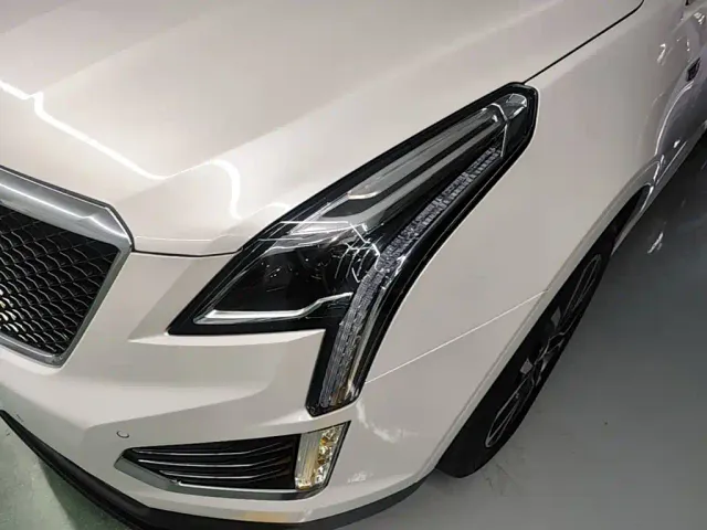 Cadillac XT5 — Фото автомобиля 23